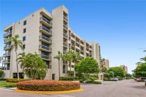 1085 GULF OF MEXICO DR #201, LONGBOAT KEY, FL 34228 Sold 12/01/22