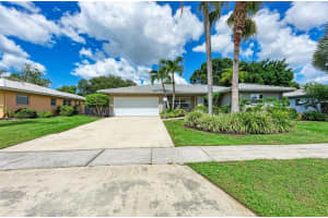 7452 DICKENS DR, SARASOTA, FL 34231 Sold 05/24/23