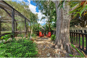 7452 DICKENS DR, SARASOTA, FL 34231 Sold 05/24/23