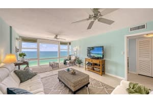 5300 Gulf Dr, Holmes Beach, FL 34217, Sold 03/15/23