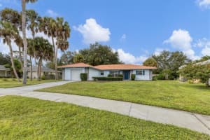 2301 CASS ST, SARASOTA, FL 34231 Sold 10/27/22