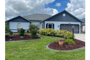 5850 HELEN WAY, SARASOTA, FL 34243 Sold 10/28/22