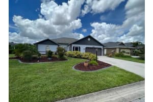 5850 HELEN WAY, SARASOTA, FL 34243 Sold 10/28/22