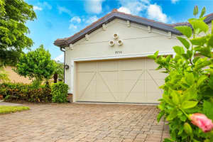 8256 Varenna Dr, Sarasota, FL 34231, Sold 02/22/23