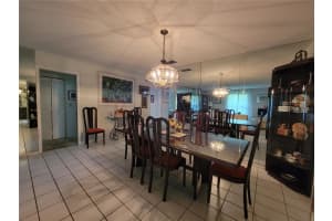 4283 Oakhurst Cir E, Sarasota, FL 34233, Sold 12/16/22