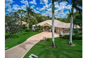 450 E MACEWEN DR, OSPREY, FL 34229 Sold 11/18/22