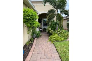 7204 Playa Bella Dr, Bradenton, FL 34209, Sold 02/17/23