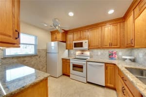 220 Santa Maria St, Venice, FL 34285, Sold 12/02/22