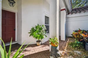 3633 71ST TER E, SARASOTA, FL 34243 Sold 12/07/22