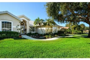 8230 Cypress Hollow Dr, Sarasota, FL 34238, Sold 10/09/22