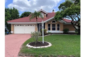 3712 71ST TER E, SARASOTA, FL 34243 Sold 11/16/22