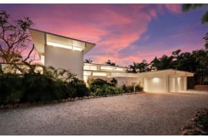 1189 CENTER PL, SARASOTA, FL 34236 Sold 11/30/22