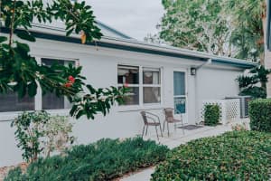 1219 Siesta Bayside Dr, Siesta Key, FL 34242, Sold 12/21/22