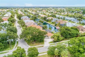 215 43rd St Blvd E, Bradenton, FL 34208, Sold 12/25/22