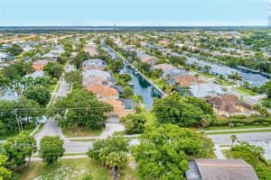 215 43rd St Blvd E, Bradenton, FL 34208, Sold 12/25/22