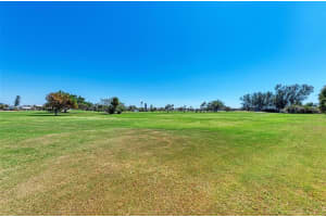 605 IVANHOE LN, HOLMES BEACH, FL 34217 Sold 02/01/23