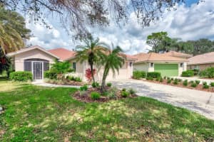 8038 Bobcat Cir, Sarasota, FL 34238, Sold 12/27/22