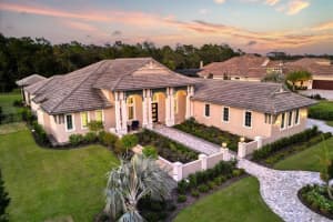8353 LINDRICK LN, BRADENTON, FL 34202 Sold 01/17/23