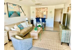 4325 46TH AVE W #103, BRADENTON, FL 34210 Sold 11/22/22
