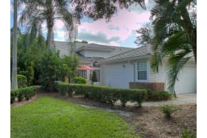 7911 WHITEBRIDGE GLN, UNIVERSITY PARK, FL 34201 - MLS#MFRA4549779