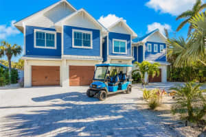 690 RUSSELL ST, LONGBOAT KEY, FL 34228 Sold 03/10/23