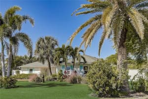 10008 ROYAL PALM DR, BRADENTON, FL 34210 Sold 03/24/23