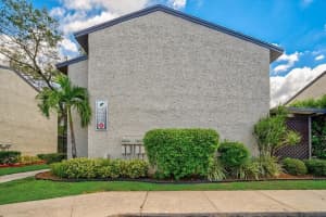 4459 Rayfield Dr, Sarasota, FL 34243, Sold 11/29/22