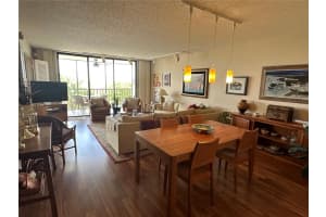 2045 GULF OF MEXICO DR #M1-413, LONGBOAT KEY, FL 34228 Sold 01/03/23