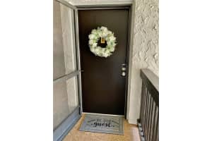 3211 BENEVA RD #202, SARASOTA, FL 34232 Sold 11/30/22