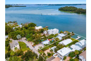 7110 LONGBOAT DR E, LONGBOAT KEY, FL 34228 Sold 02/28/23