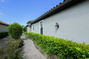 8721 BELLUSSI DR, SARASOTA, FL 34238 Sold 12/12/22