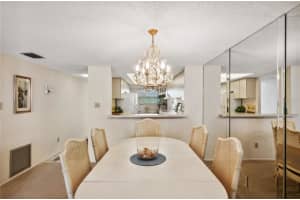 5770 MIDNIGHT PASS RD #311C, SARASOTA, FL 34242 Sold 11/28/22