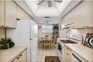 5770 MIDNIGHT PASS RD #311C, SARASOTA, FL 34242 Sold 11/28/22