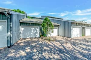 1265 Dockside Pl, Siesta Key, FL 34242, Sold 03/29/23