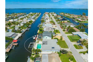 4012 Royal Palm Dr, Bradenton, FL 34210, Sold 02/28/23