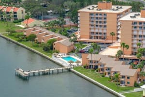 7400 SUNSHINE SKYWAY LANE, ST PETERSBURG, FL 33711 Sold 10/25/23