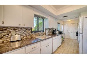 204 VILLA DR #204, OSPREY, FL 34229 Sold 04/27/23