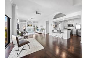 205 GOLDEN GATE PT #401, SARASOTA, FL 34236 Sold 01/20/23