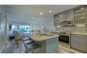 4320 FALMOUTH DR #104, LONGBOAT KEY, FL 34228 Sold 12/27/22