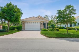 4221 Reflections Pkwy, Sarasota, FL 34233, Sold 01/25/23