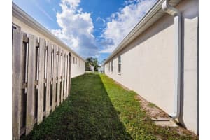 5357 ASHTON MANOR DR, SARASOTA, FL 34233 Sold 12/09/22