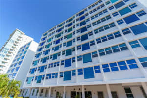 33 Gulfstream Ave, Sarasota, FL 34236, Sold 03/23/23