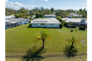 3325 Springmill Cir, Sarasota, FL 34239, Sold 04/19/23