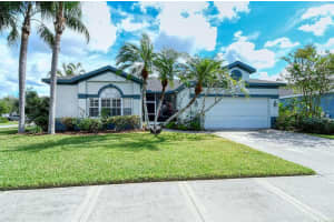 6253 Weymouth Dr, Sarasota, FL 34238, Sold 01/20/23