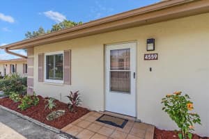 4559 SHOSHONE TRL #165, SARASOTA, FL 34233 Sold 04/05/23