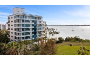 136 GOLDEN GATE POINT, SARASOTA, FL 34236 Sold 01/12/24
