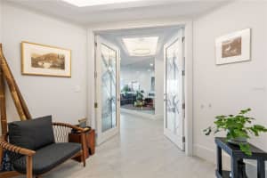 136 GOLDEN GATE POINT, SARASOTA, FL 34236 Sold 01/12/24