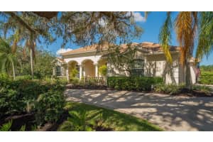 2818 Dick Wilson Dr, Sarasota, FL 34240, Sold 12/21/22