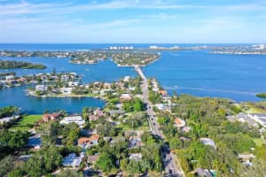 3500 FLORES AVE, SARASOTA, FL 34239 Sold 01/17/23