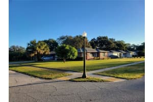2587 SOUTHLAND RD, MOUNT DORA, FL 32757 Sold 01/05/23